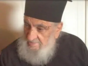 «Αυτό είναι το κελί μου!» - Ιστορίες πίστης με μοναχούς στα μοναστήρια της Πάτρας