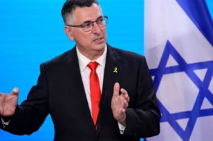 Σάαρ για Λαριτζανί: «Υπήρχε αμοιβή 10 εκατ. δολαρίων, εμείς το κάναμε δωρεάν»