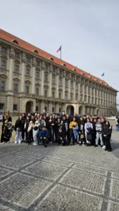 Στα χνάρια του Ελληνισμού της Κεντρικής Ευρώπης: Το Γυμνάσιο Σαραβαλίου σε Βιέννη και Πράγα ΦΩΤΟ