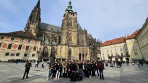 Στα χνάρια του Ελληνισμού της Κεντρικής Ευρώπης: Το Γυμνάσιο Σαραβαλίου σε Βιέννη και Πράγα ΦΩΤΟ