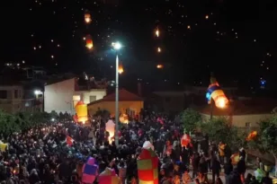 Λεωνίδιο: Το έθιμο με τα αερόστατα