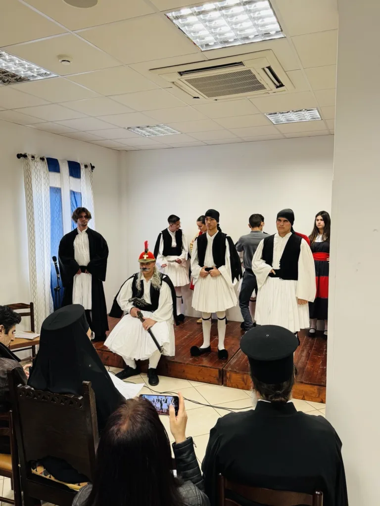 Πάτρα: Συγκίνηση και πατριωτικός παλμός στην εκδήλωση του Εκκλησιαστικού Λυκείου για το 1821