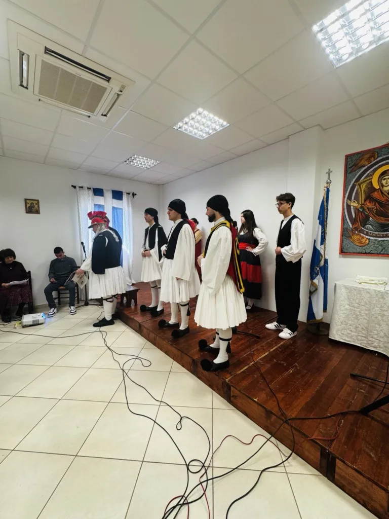 Πάτρα: Συγκίνηση και πατριωτικός παλμός στην εκδήλωση του Εκκλησιαστικού Λυκείου για το 1821