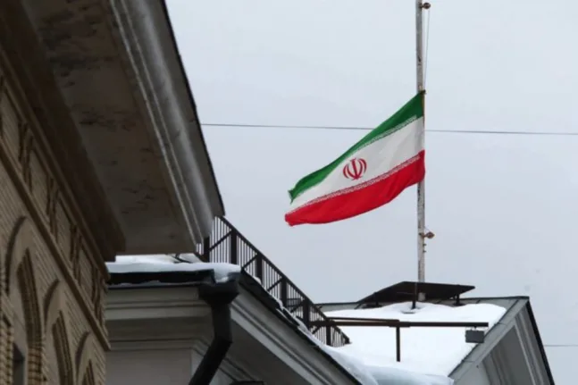 Μέση Ανατολή: 500 Ρώσοι απομακρύνονται εσπευσμένα από Ιράν μέσω Αζερμπαϊτζάν