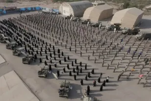 Φωτιά στη Μέση Ανατολή: Απειλές από το Ιράν για «λουτρό αίματος», πλήγματα στον Κόλπο και εκρήξεις στην Ιερουσαλήμ