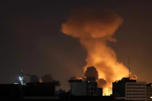 Ισραηλινοί βομβαρδισμοί στην Τεχεράνη, «παραδοθείτε ή πεθάνετε» λέει ο Τραμπ