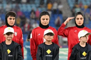 Μυστήριο και ανατροπή θρίλερ ανατροπή με τις 7 Ιρανές ποδοσφαιρίστριες που ζήτησαν άσυλο στην Αυστραλία, ο λόγος που η μία έκανε πίσω και επιστρέψει στο Ιράν