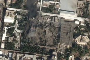 ΒΙΝΤΕΟ με την ισοπέδωση του παλατιού του Αγιατολάχ Αλί Χαμενεΐ: Νεκρός ο Ιρανός ηγέτης