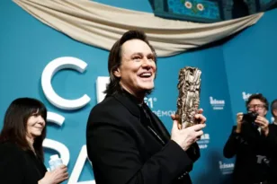 Jim Carrey στα César και η viral θεωρία συνωμοσίας — Τι απαντούν διοργάνωση και εκπρόσωποι