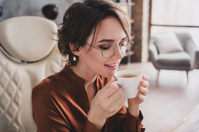 Καφές: Τι δείχνουν τα στοιχεία για την κατανάλωση 2-3 φλιτζανιών την ημέρα