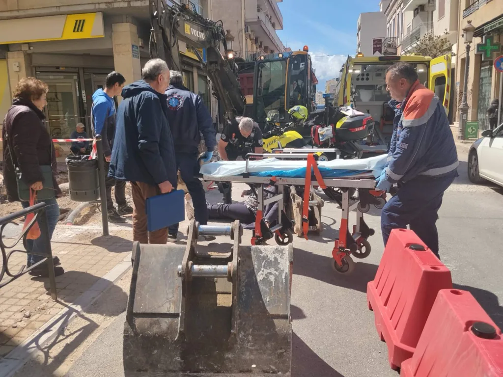 Πάτρα: Εργοτάξιο χωρίς μέτρα ασφαλείας η Κανάρη - Ατύχημα για πεζή γυναίκα στον υπό διαμόρφωση πεζόδρομο