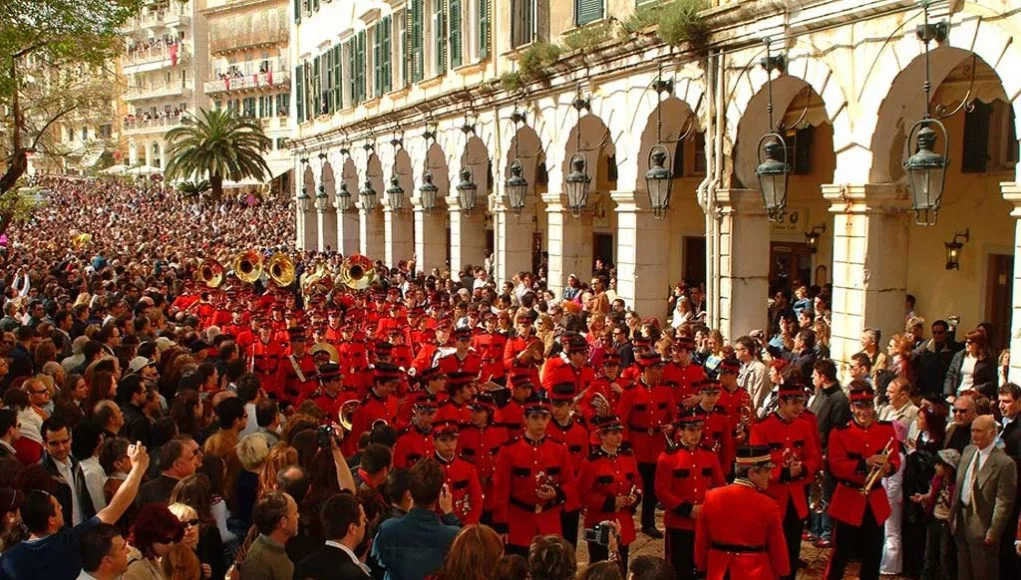 Πάσχα στην Ελλάδα: Έξι προορισμοί για ανοιξιάτικες αποδράσεις