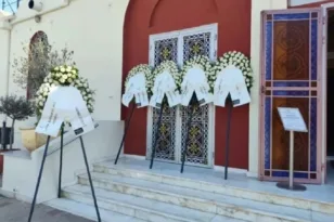 Θεσσαλονίκη: Ράγισαν καρδιές στο τελευταίο «αντίο» του 25χρονου που σκοτώθηκε στην Πολίχνη ΒΙΝΤΕΟ