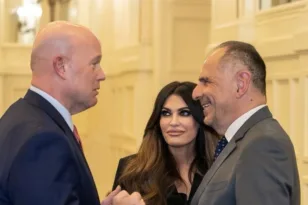 Γκίλφοϊλ μετά τη συνάντηση με Γουίτακερ και Γεραπετρίτη: «Οι ΗΠΑ είναι υπερήφανες που έχουν συμμάχους όπως η Ελλάδα»