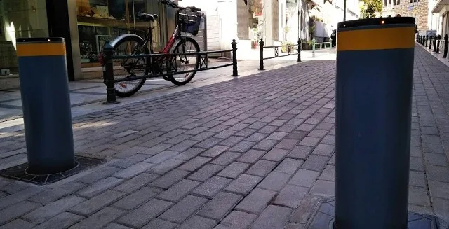 Πάτρα: Προβληματισμός για την χρήση πεζοδρόμων από ΙΧ, ποια λύση επεξεργάζονται