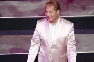 Ο Κώστας Βενετσάνος στην «Π»: «Οσο αντέχω, θα συνεχίσω!»