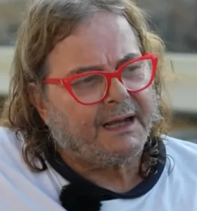 «Σωστό μέτρο, αλλά να τηρείται απ΄ όλους»: Πέντε επιχειρηματίες της Πάτρας μιλούν για τα νέα ψηφιακά μπλόκα σε αλκοόλ και καπνό για ανηλίκους «Σωστό μέτρο, αλλά να τηρείται απ΄ όλους»: Πέντε επιχειρηματίες της Πάτρας μιλούν για τα νέα ψηφιακά μπλόκα σε αλκοόλ και καπνό για ανηλίκους