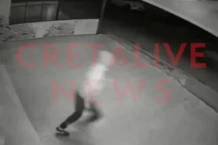 Ηράκλειο: Βίντεο καταγράφει τη στιγμή που δράστης πυροδοτεί εμπρηστικό μηχανισμό έξω από καφετέρια