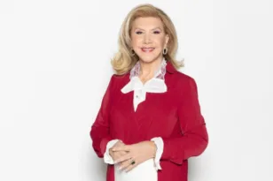 «Λείπει από τη μικρή οθόνη» – Η Λίτσα Πατέρα μιλά για την Ελένη Μενεγάκη