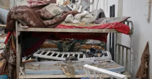 Φρίκη στο Αφγανιστάν: Ασθενείς καίγονταν στα κρεβάτια τους, τουλάχιστον 400 νεκροί σε βομβαρδισμό κέντρου απεξάρτησης