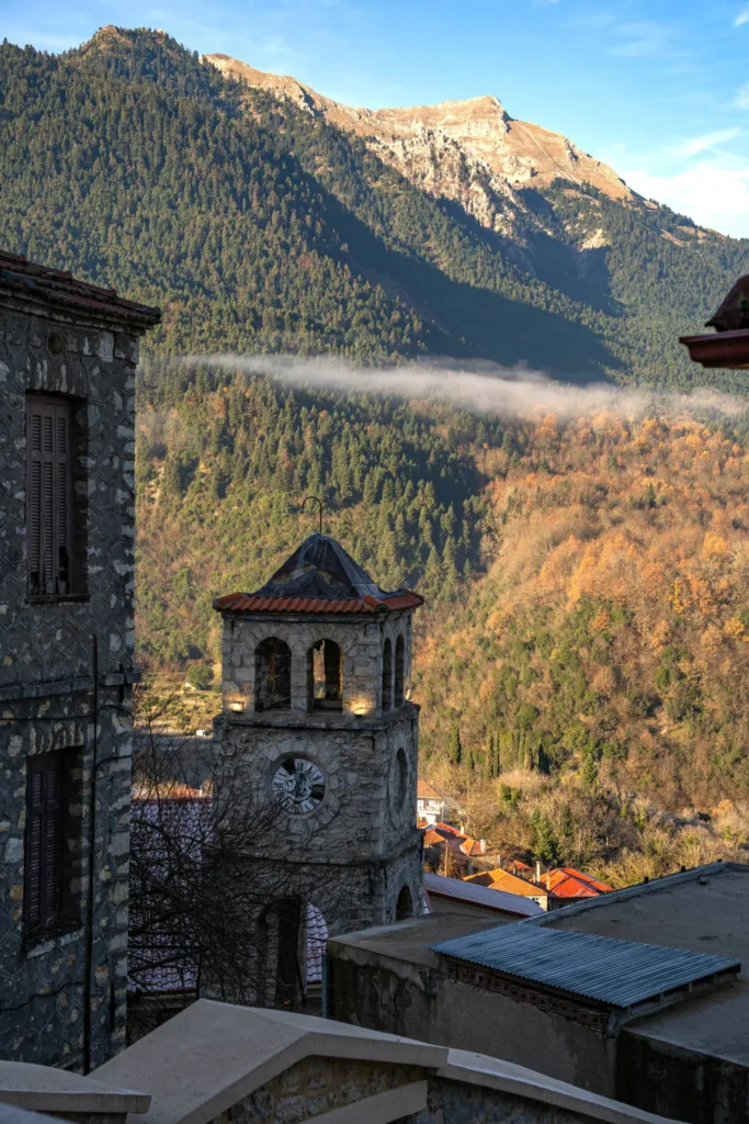 Το Πάσχα πλησιάζει: Απόδραση σε Καρπενήσι, Ναύπακτο και Γαλαξίδι