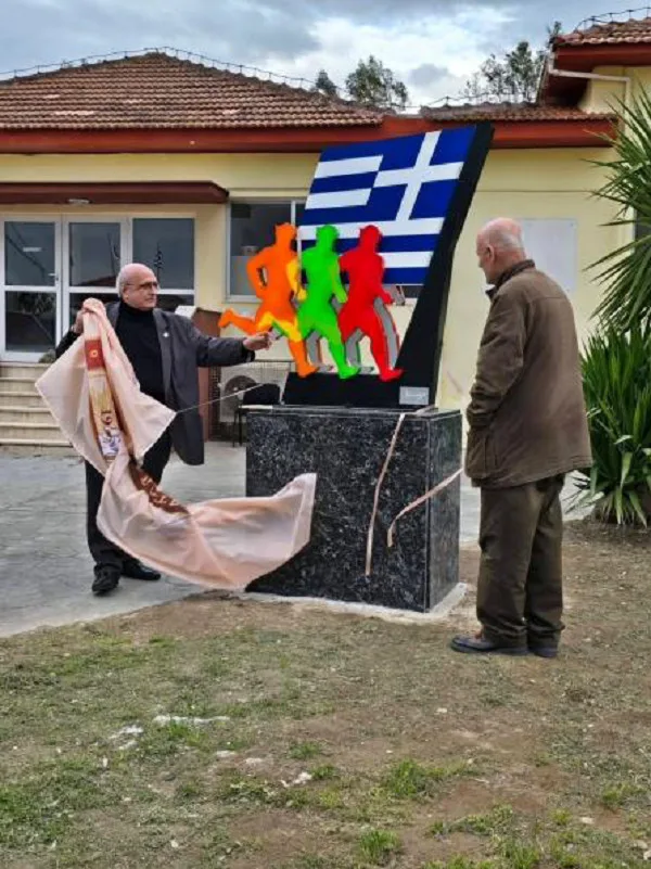 Μεσολόγγι: «Το δέντρο που κλαίει» - Διεθνές μήνυμα για την ελευθερία του Τύπου στα 200 χρόνια από την Έξοδο