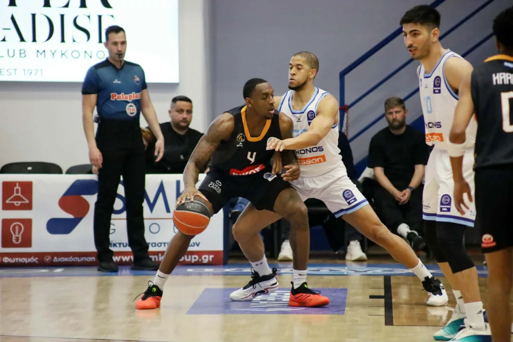 Προμηθέας από τα παλιά με μεγάλο διπλό στη Μύκονο - Φωτογραφίες/δηλώσεις