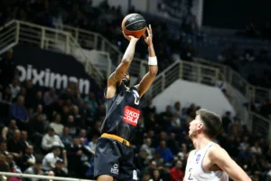 Ο Προμηθέας ήττα στην Πυλαία από τον ΠΑΟΚ - Φωτογραφίες