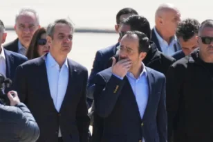 Μητσοτάκης, Μακρόν και Χριστοδουλίδης στην Πάφο – Τριμερής με φόντο την κρίση στη Μέση Ανατολή