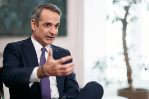 Μητσοτάκης: Απορρίπτω κατηγορηματικά οποιαδήποτε συζήτηση για πρόωρες εκλογές λόγω δημοσκοπικής ανάκαμψης