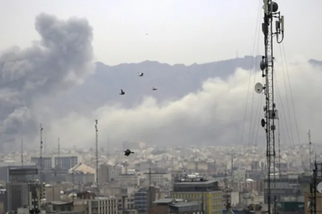 Κλιμάκωση στη Μέση Ανατολή: Ισραηλινά πλήγματα στην Κασπία – Αναφορές για καταστροφή πλοίων στον Περσικό Κόλπο