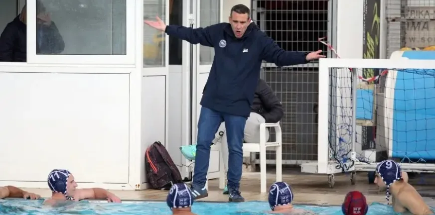 Αναμενομένη ήττα στη Γλυφάδα για τον «λειψό» ΝΟΠ