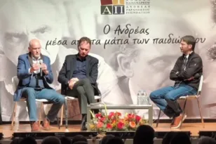 Ο Ανδρέας Παπανδρέου μέσα από τα μάτια των παιδιών του σε μια συγκινητική βραδιά μνήμης