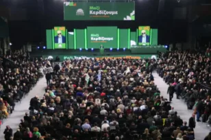 Ολοκληρώνεται το Συνέδριο του ΠΑΣΟΚ: «Όχι» σε συνεργασία με τη ΝΔ και βλέμμα στις εκλογές