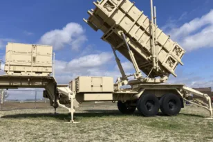 Πώς ενισχύει η Ελλάδα την αεράμυνα, τι μεταφέρεται στην Κάρπαθο