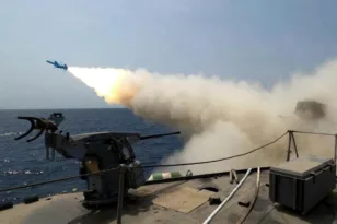 Μέση Ανατολή: Ισραηλινά πλήγματα σε ιρανικά πλοία στην Κασπία – Επιθέσεις Ιράν σε κράτη Κόλπου