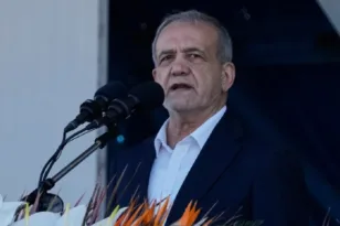 Ιράν: «Δεν θα παραδοθούμε ποτέ» δηλώνει ο Πεζεσκιάν – Συγγνώμη στις γειτονικές χώρες για τα πλήγματα