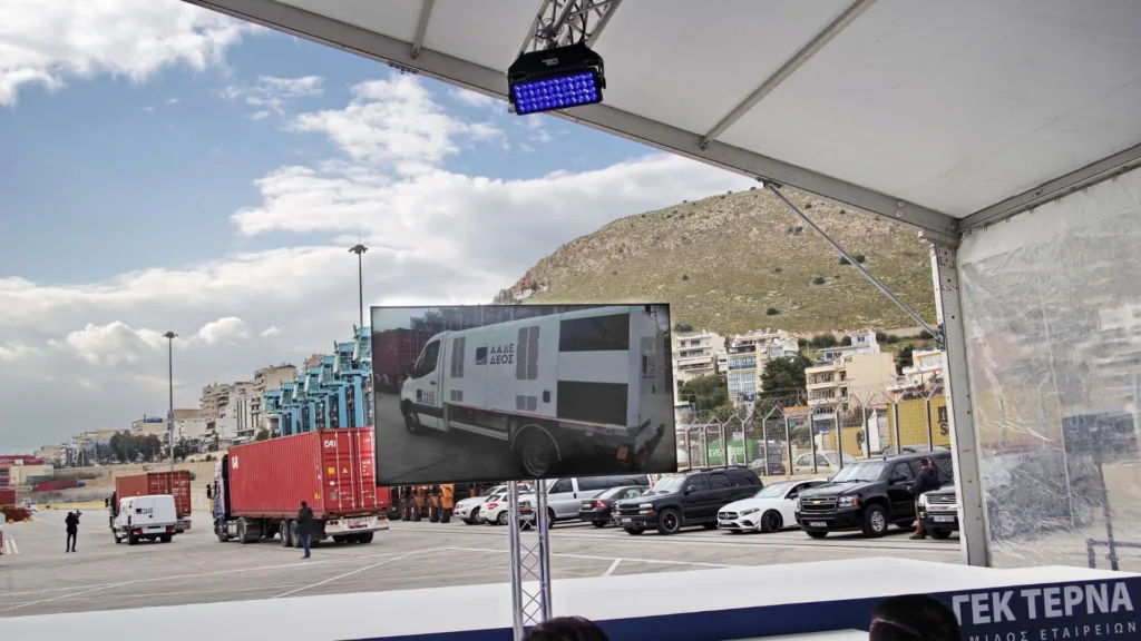 Το πρώτο κινητό X-ray στην μάχη κατά του λαθρεμπορίου στην Ελλάδα