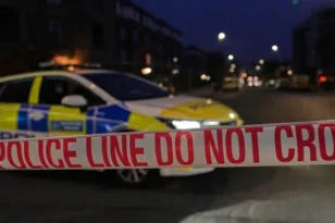 Ντέρμπι Αγγλίας: Αυτοκίνητο έπεσε σε πεζούς στο κέντρο της πόλης