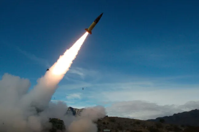 Ιράν: Διπλή πυραυλική επίθεση στην πόλη Νατζαφαμπάντ, πάνω από 20 νεκροί, 50 τραυματίες