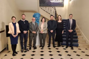 Συνάντηση Σακελλαρόπουλου με την Πρεσβεία της Ελλάδας στη Γαλλία, τι συζήτησαν