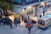 Αυτοκίνητο «μπούκαρε» σε σούπερ μάρκετ στην Πάτρα μετά από τροχαίο