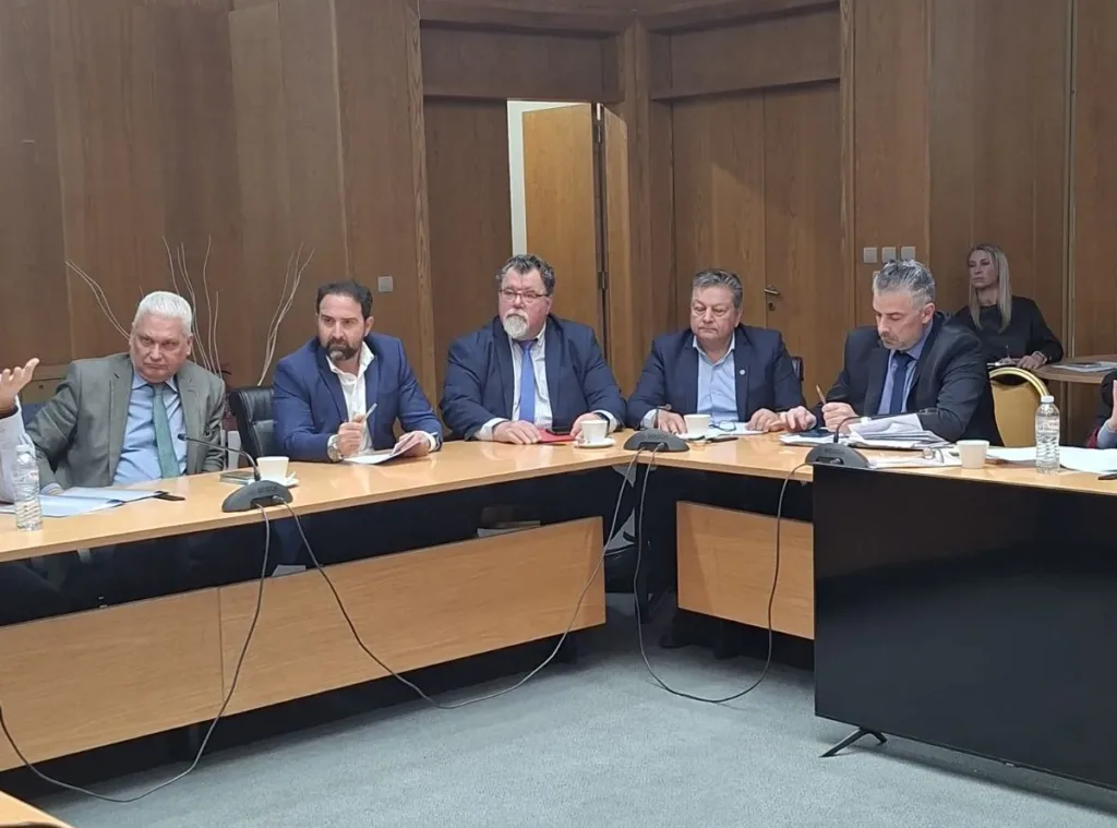 Επιμελητήριο Αχαΐας: Να προχωρήσει άμεσα, με τεκμηρίωση και σαφές χρονοδιάγραμμα, η επαναλειτουργία του Οδοντωτού