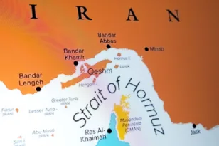 Τελεσίγραφο Τραμπ στο Ιράν: Τα σενάρια απάντησης της Τεχεράνης και ο ρόλος-κλειδί των Στενών του Ορμούζ