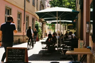 Οι καλύτερες πόλεις της Ευρώπης για να τις ανακαλύψετε με ποδήλατο 