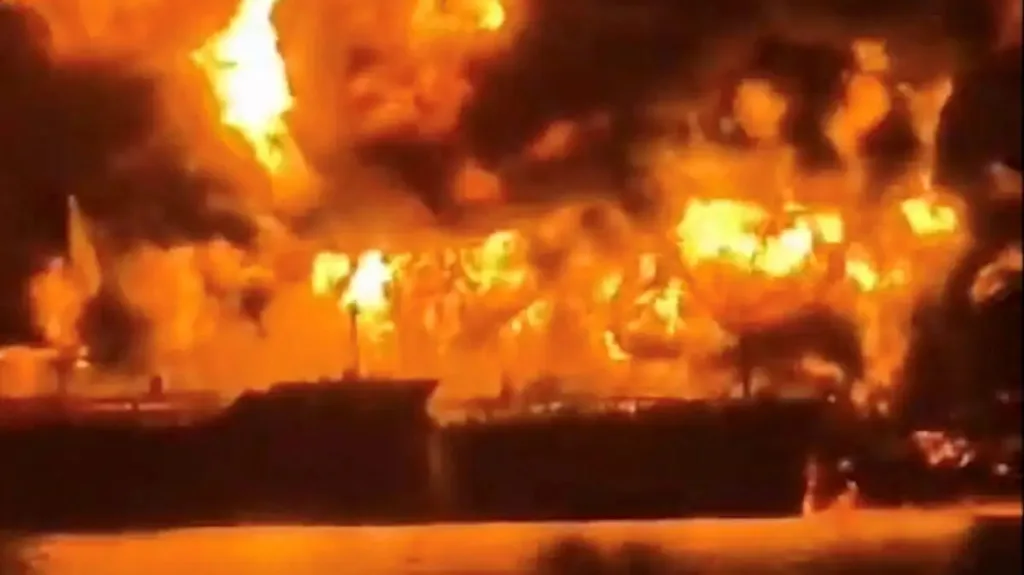 Περσικός Κόλπος: Ελληνόκτητο δεξαμενόπλοιο μεταξύ των δύο πετρελαιοφόρων που δέχθηκαν επίθεση, καλά στην υγεία τους οι 22 ναυτικοί ΝΕΟΤΕΡΑ