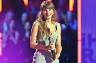 Τέιλορ Σουίφτ: Η δημόσια εξομολόγηση για τον άντρα που άλλαξε την καθημερινότητά της