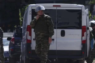 Χαλάνδρι: Σακούλες με... φαγητό προκάλεσαν έκρηξη στο Προξενίο της Ρωσίας