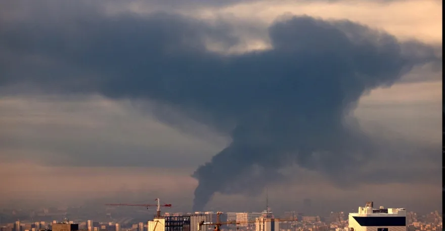 Μέση Ανατολή: Νέοι βομβαρδισμοί του Ισραήλ στο Ιράν, φλέγεται η Τεχεράνη, επιθέσεις σε Μπαχρέιν και Κατάρ ΣΥΝΕΧΗΣ ΕΝΗΜΕΡΩΣΗ