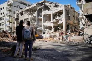 Ιράν: Οι Φρουροί της Επανάστασης ανακοινώνουν πυραυλική επίθεση κατά Νετανιάχου – Εκρήξεις στην Ιερουσαλήμ